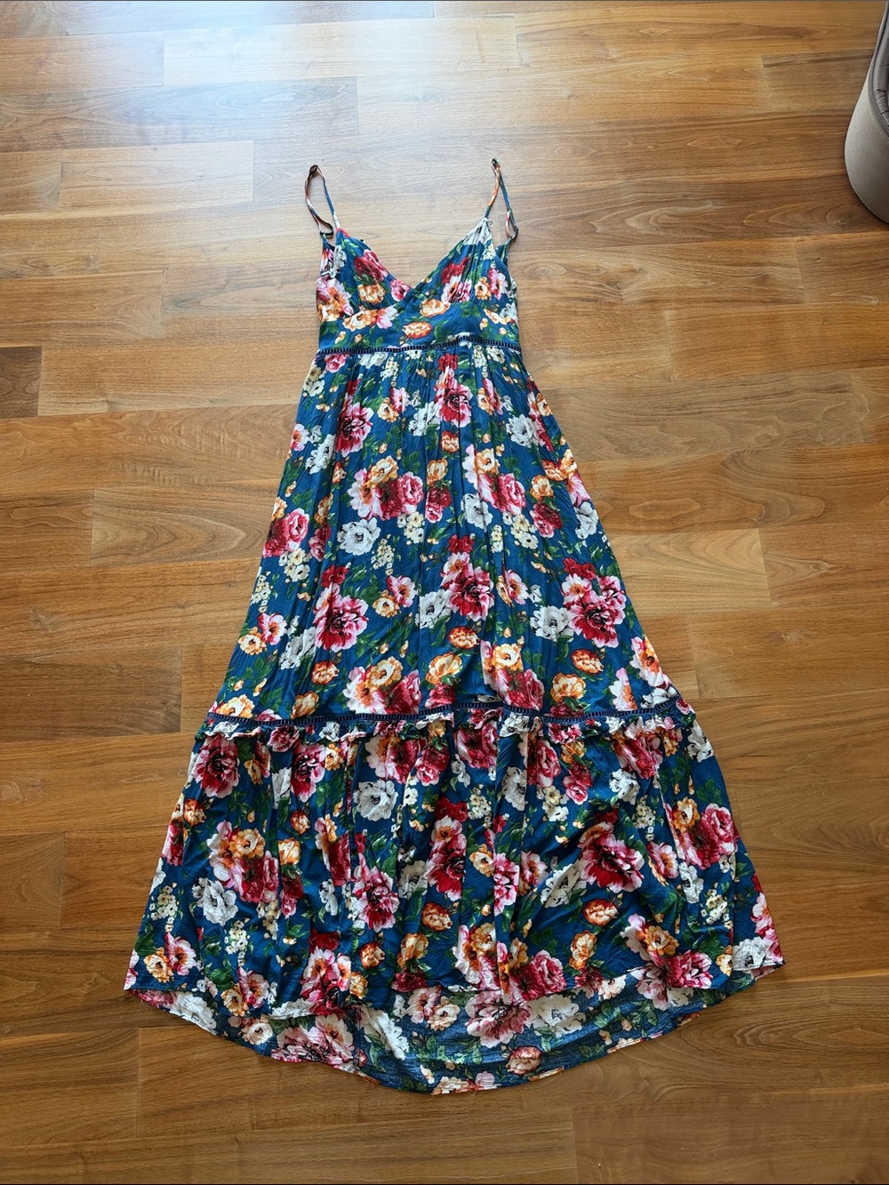 Floral V-Neck Maxi Dress with Pink & White Blooms